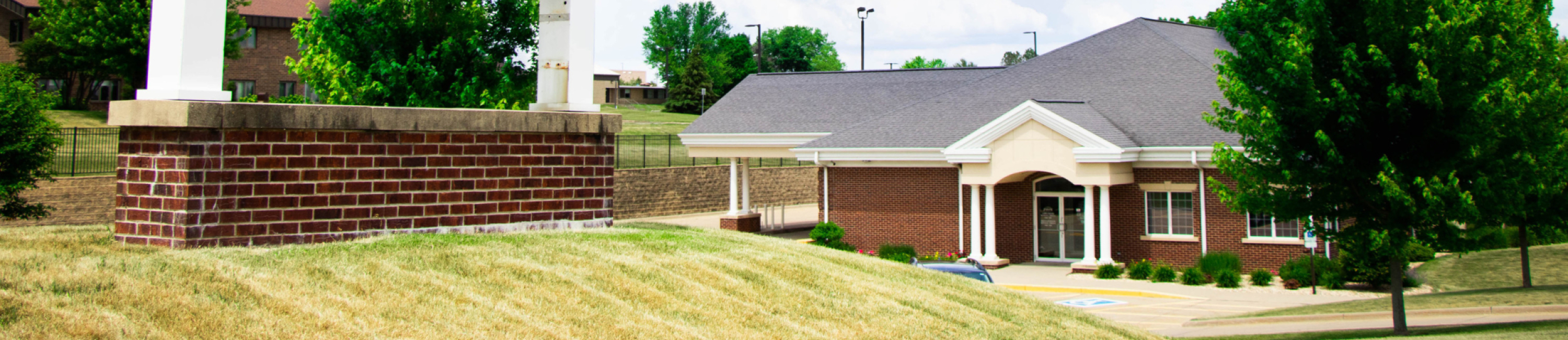 Dubuque, Asbury Road Branch of Fidelity Bank & Trust